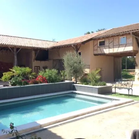 Апартаменты Aux 2 Chouettes Saint-Didier-sur-Chalaronne